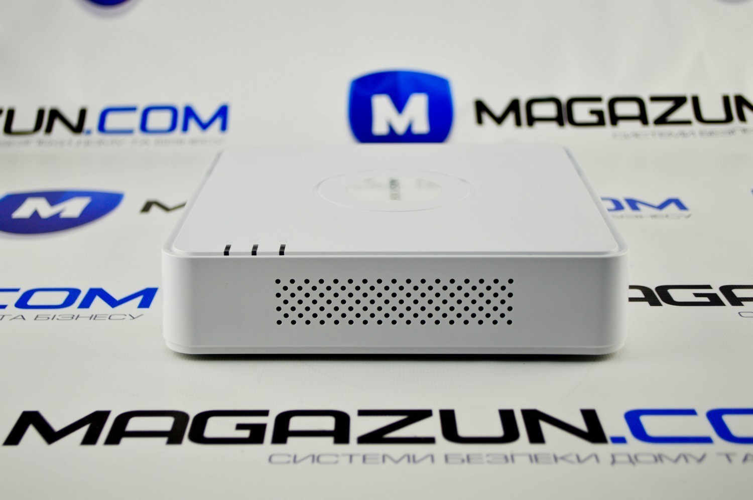 HikVision DS-7104NI-SN Закажите видеорегистратор для видеонаблюдения в ...