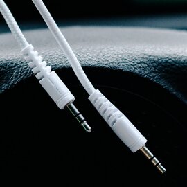 Изображение 6 Аудио кабель Xqisit Audio Cable 3.5 мм - 3.5 мм (M/M), 1.2 м, White - 4029948026954