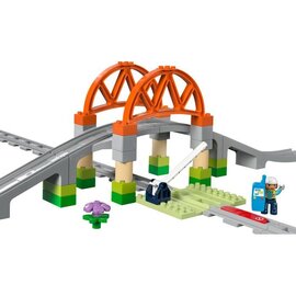Зображення 2 Конструктор Lego Duplo Town Дополнительный набор. Железнодорожный мост и пути (10426)