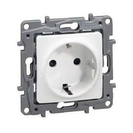 Зображення 2 Розетка Legrand Etika 2К+3 White &mdash; 672222 із заземленням