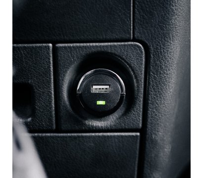 Изображение 5 Зарядное устройство Strax bulk Car Charger 2.4A Single USB-A Black — 4029948595757