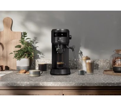 Зображення 2 Кавоварка Electrolux Explore 6 E6EC1-6BST