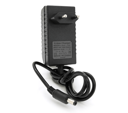 Зображення 3 Зарядка для акумуляторів Voltronic YT-7-5004-30E 8.4V