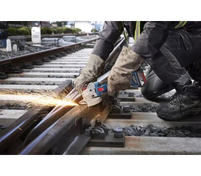 Изображение 5 Болгарка Bosch Professional GWS 18V-11