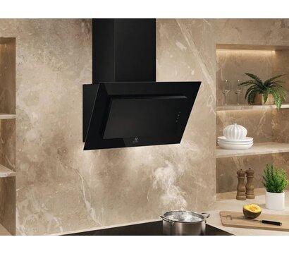Зображення 2 Витяжка Electrolux LFV326K