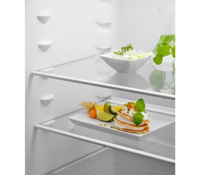 Зображення 2 Холодильник Electrolux LRB2AE88S