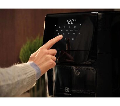 Зображення 3 Мультиварка Electrolux EAF12B