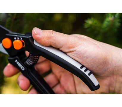Изображение 6 Секатор Neo Tools 15-200