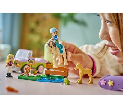Изображение 4 Конструктор Lego Friends Прицеп для коня и жеребенка (42695)