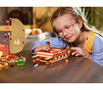 Изображение 5 Конструктор Lego Disney Princess Приключенческое каноэ Ваяны (43270)