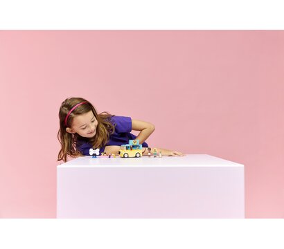 Изображение 6 Конструктор Lego Friends Фургон с аксессуарами для питомцев (42678)