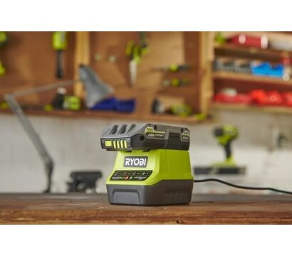 Изображение 2 Зарядное устройство Ryobi ONE+ RC18120 (5133002891)