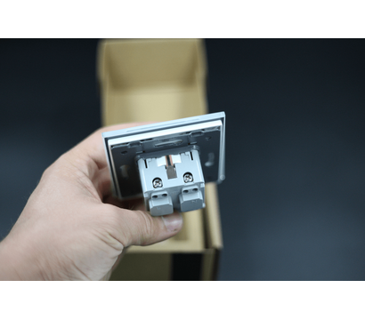 Зображення 6 Розетка Livolo VL-C7C1EU-11 White glass з шторками