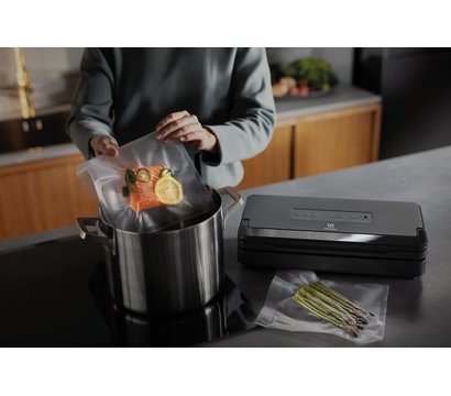Зображення 4 Вакуумний упаковщик Electrolux Explore E6VS1-6AG